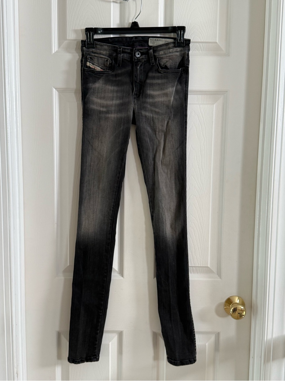 Diesel Skinzee Super Slim-Skinny Jeans in Washed Black Stretch